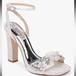 Badgley Mischka Alexa Embelished Block Heel size 9.5 wedding